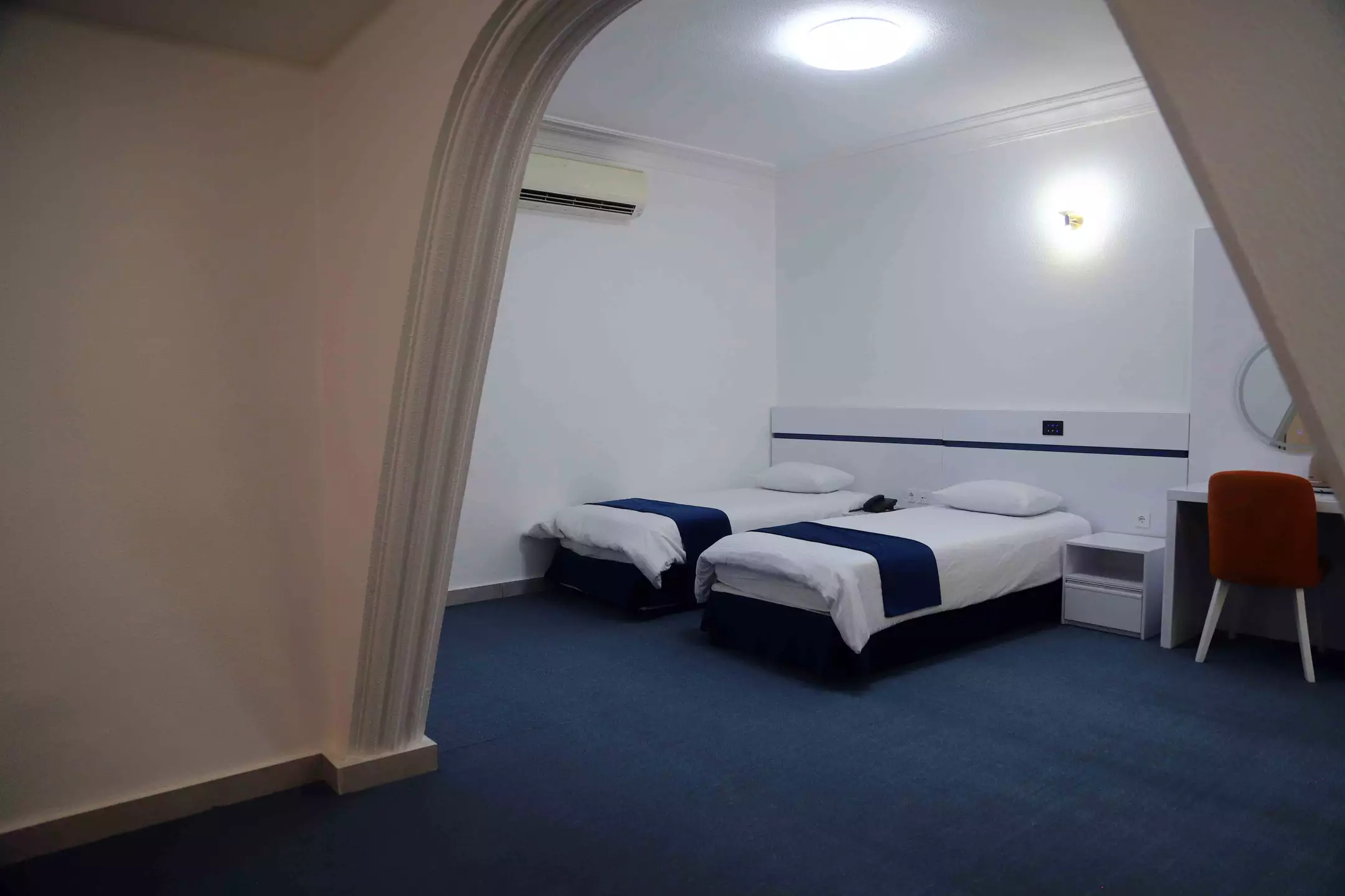 Alibaba https://cdn.alibaba.ir/ostorage/hotel-accommodation-images/6762a2ab10d0d5745be3d7b7_سوئیت یک خوابه چهارنفره (2).webp